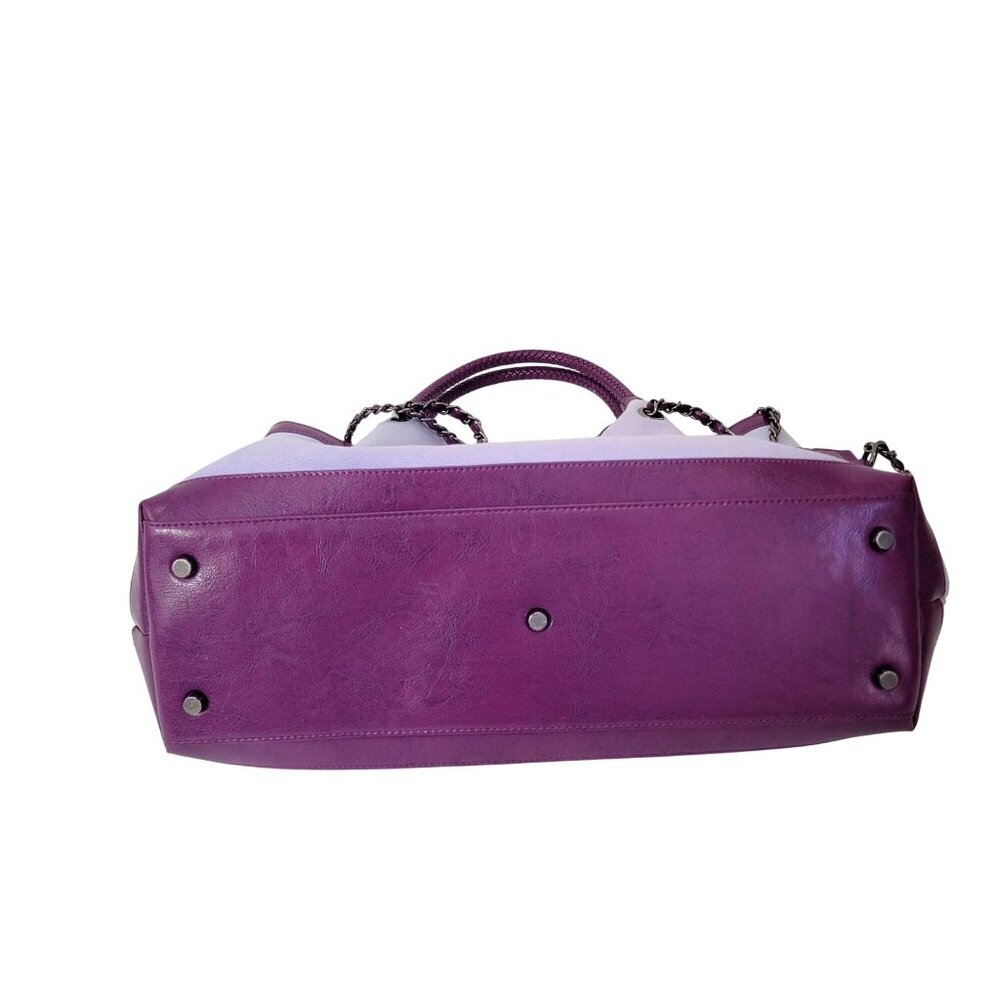 Gunas New York Purple & White Vegan Leather Tote With Chain Strap - Picture 7 of 10